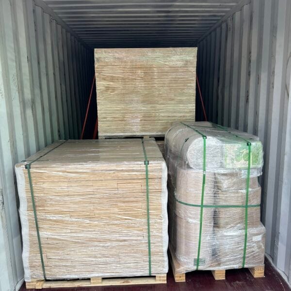 loading bamboo plywood wood veneer into a 40 ft cntr loading bamboo plywood wood veneer into a 40 ft cntr