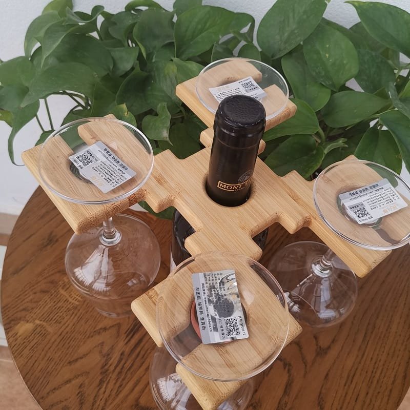 Bamboo wine rack for 6-bottle display