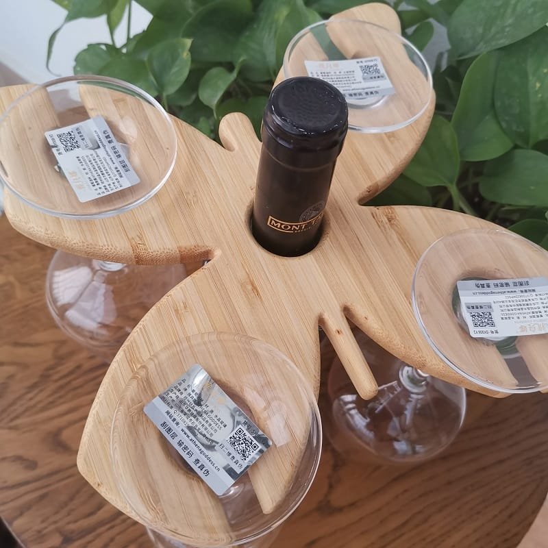 Bamboo wine rack for 6-bottle display