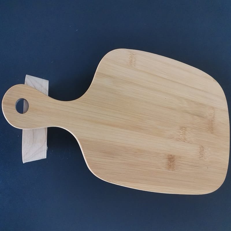 Round bamboo pizza and cheese serving tray
