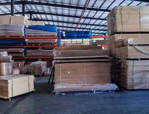 Densidad, peso y carga de contenedor de contrachapado de bambú: La tabla de referencia 2026